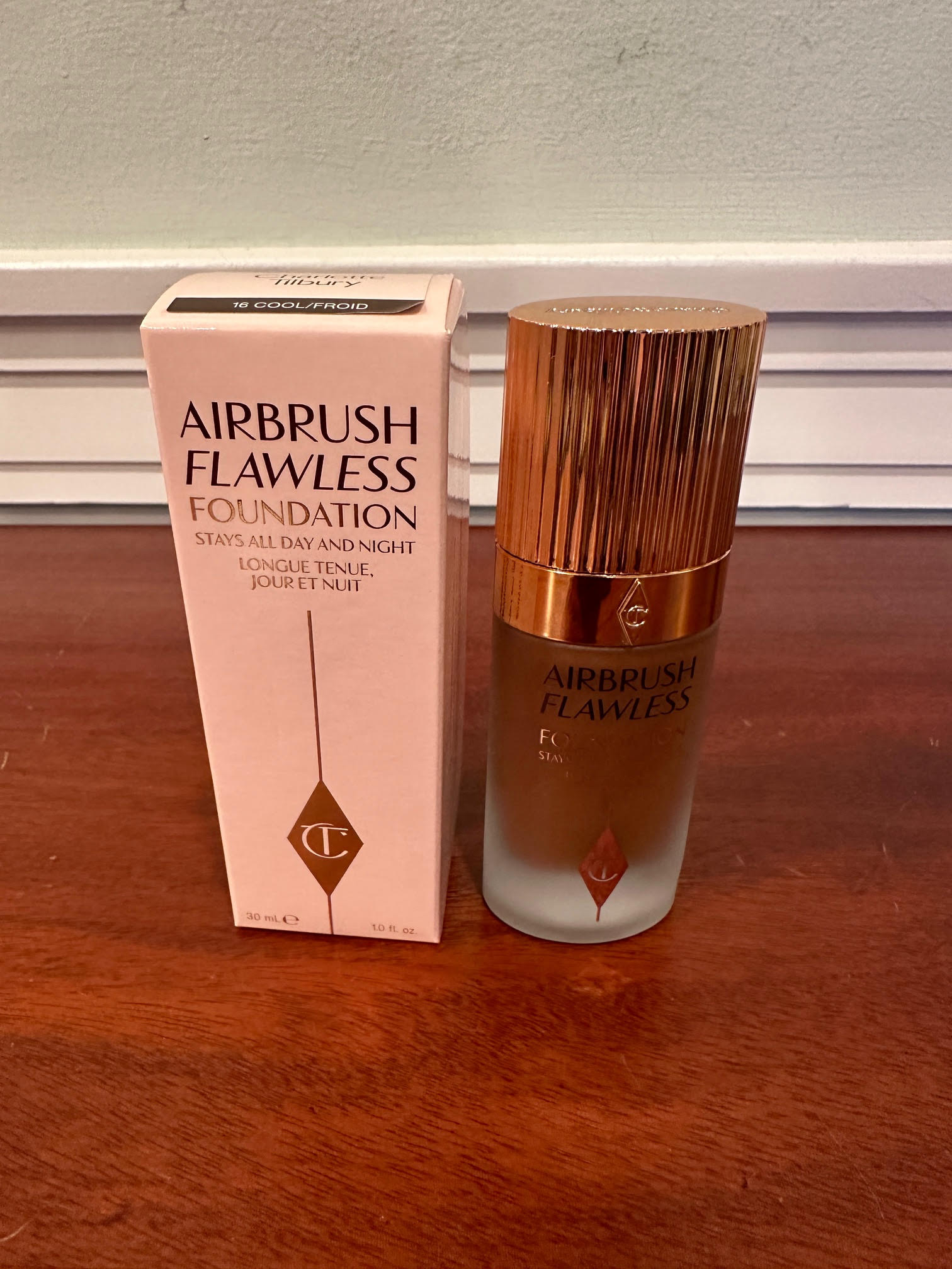 Airbrush Flawless Foundation, Charlotte Tilbury,16 Cool/ Froid